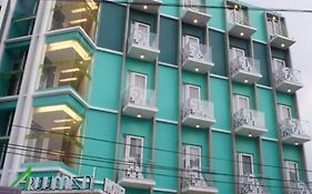 Aruuman Hotel Simpanglima Semarang
